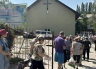 Бог часто приходить у простих речах — у сердечному теплі та їжі: про служіння запорізької церкви «Христос – єдина надія». УЦХВЕ